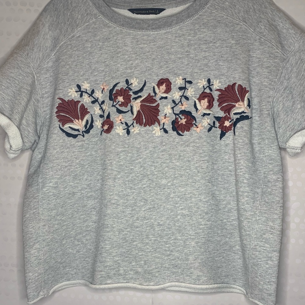 Cropped Abercrombie shirt